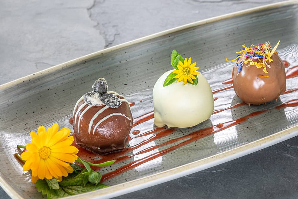 Dessert Schlosskugeln Küche Schloss Seggau