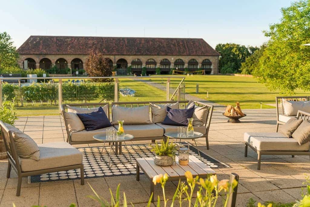 Terrasse-Schlosstaverne-3-Copyright-StefanKristoferitsch