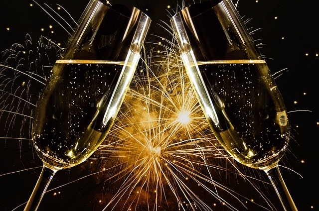 Two galses of champagne and fireworks. Celebrat New Year at the exclusive Seggau Castle. Enjoy a delicious gala dinner and the exceptional and exclusive view of the fireworks fire works from the city Leibnitz.