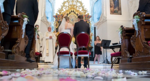 Feiern Sie Ihre Hochzeit auf Schloss Seggau in der wunderschönen Steiermark und geben Sie sich als Brautpaar in der romantischen Marienkapelle das Ja-Wort.