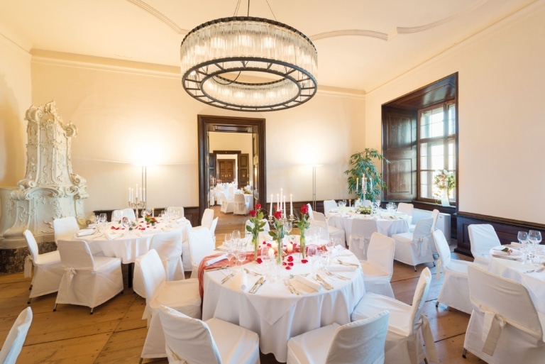 Spend unforgettable moments during your banquet in the upper castle of Schloss Seggau in southern Styria.