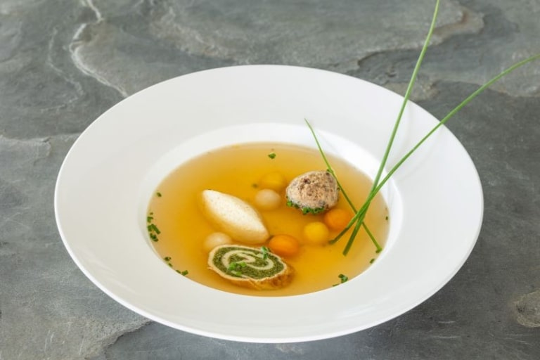 Enjoy our delicious semolina dumpling soup from the Schloss Seggau castle kitchen as a starter.