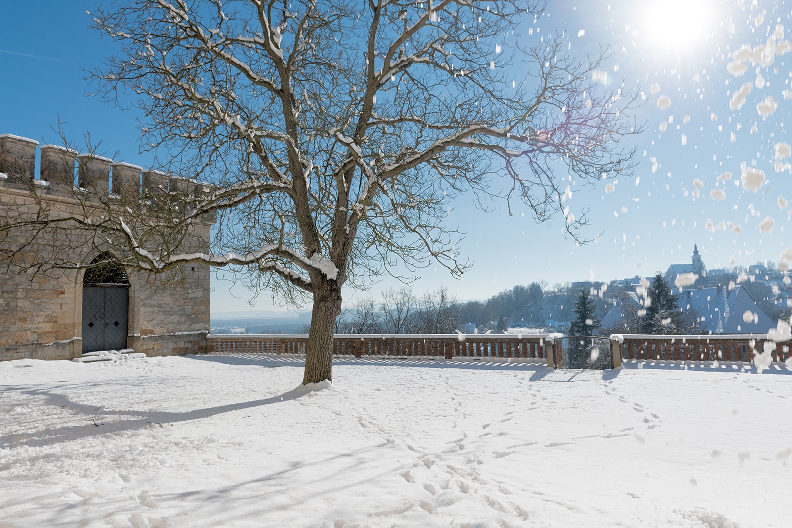 Snow-covered "Glockenwiese" at Seggau Castle