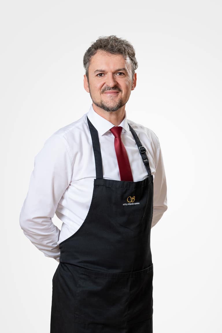Sali Nevzat_Service Sali Nevzat_Service